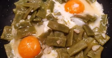 JUDIAS VERDES SALTEADAS CON HUEVOS