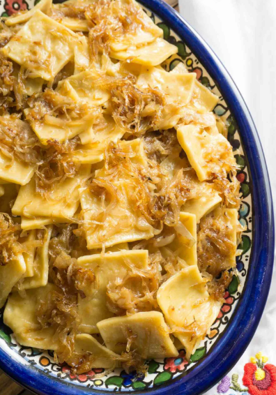 Hungarian Cabbage Noodles with Caramelized Cabbage and Onions – Káposztás Tészta🇭🇺.