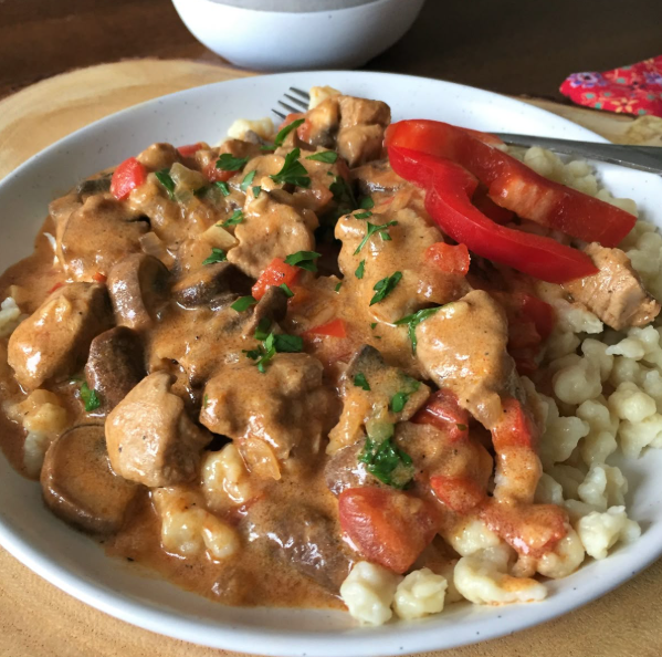 🇭🇺 Hungarian Creamy Pork and Mushroom Paprikás (Sertés Gombapaprikás)